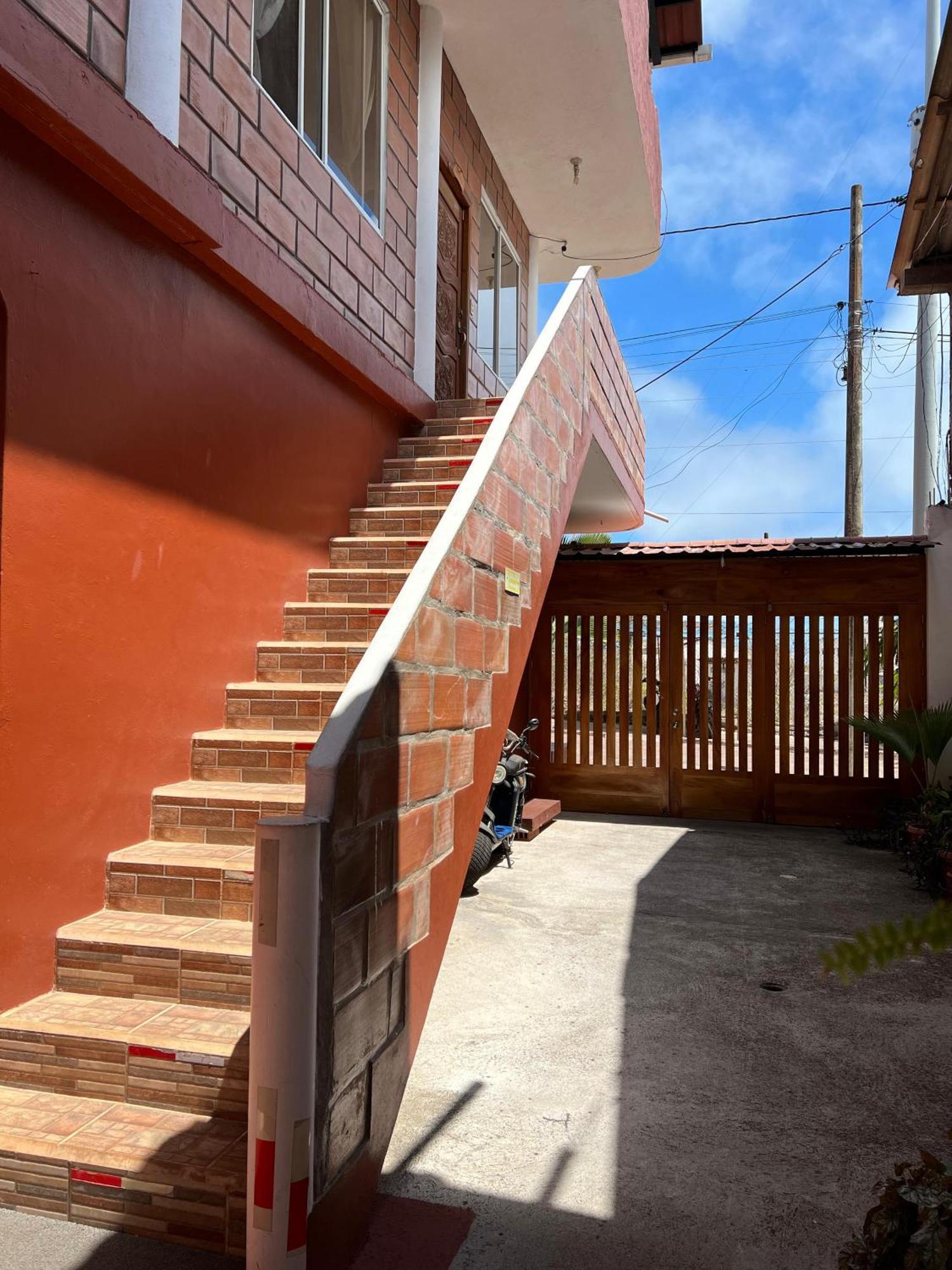Hostal Cattleya Puerto Baquerizo Moreno Exterior foto